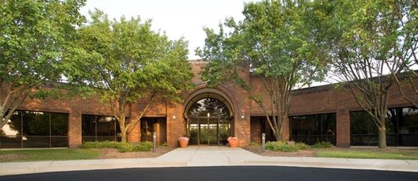 Brookfield Lakes Corporate Center IX: 100 N Corporate Dr, Brookfield, WI 53045